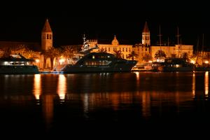 Non Trogir